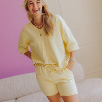 Cynthia Short - Geel