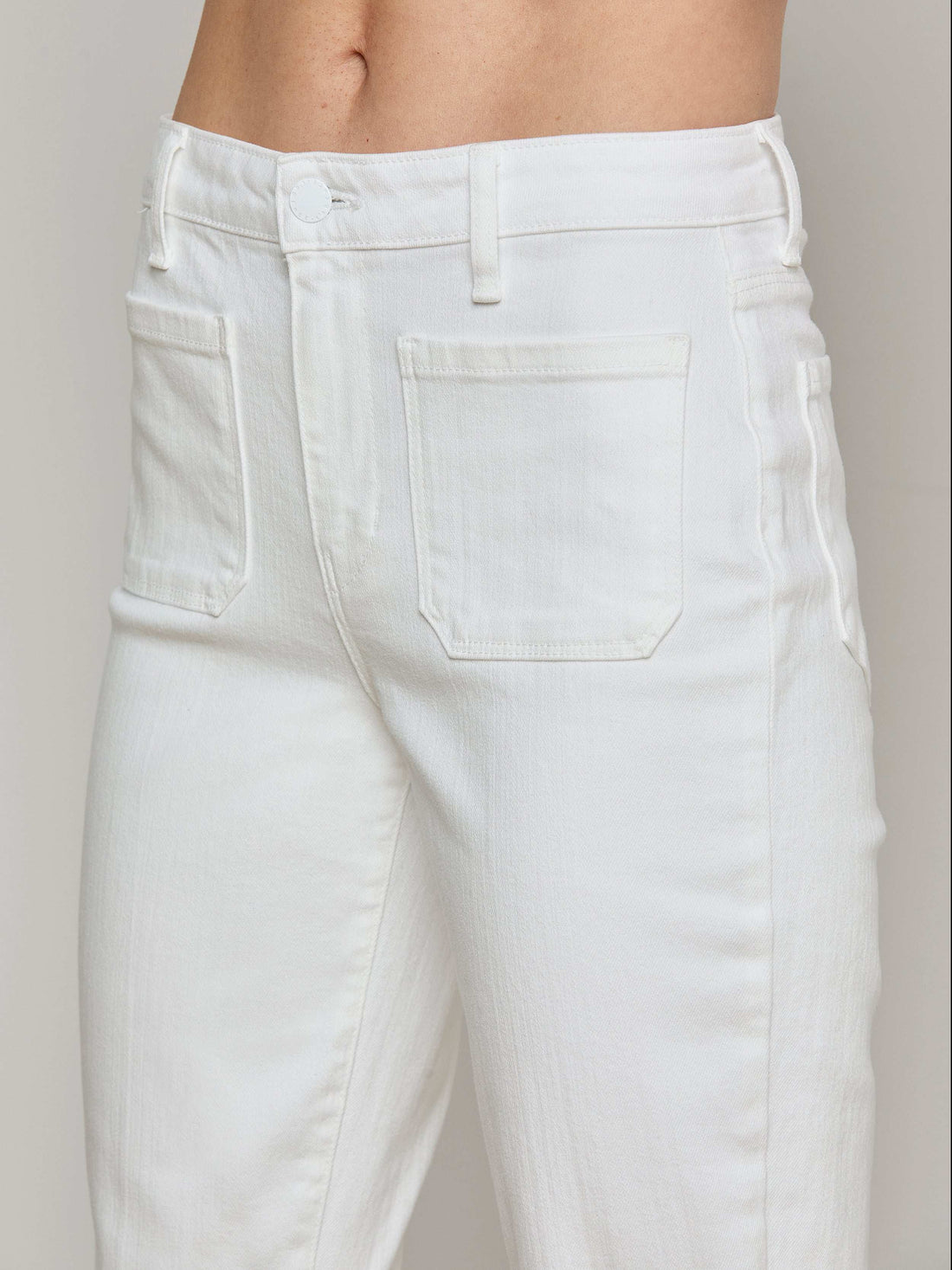 Noya Cropped Slim Flare Jean