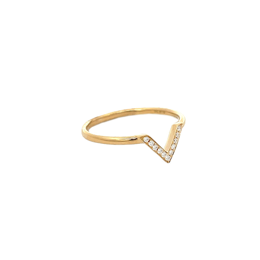 Diamond V Ring